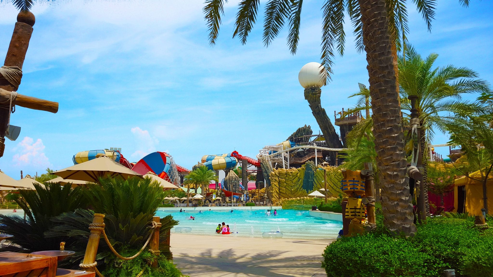 Amwaj Wave Pool at Yas Waterworld - 104.8 Channel 4