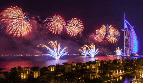 UAE Declares January 1st a Paid Holiday for Private Sector Workers