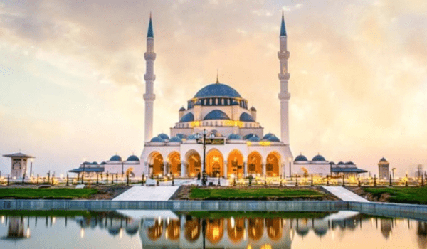 UAE Limits Eid Al Fitr Prayers to Mosques Only