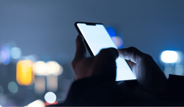 Blue Light Isn’t the Sleep Villain We Thought, Scientists Say